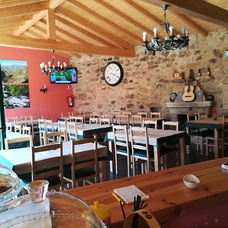 Hosteria Calixtino Palas de Rei Luaran gambar